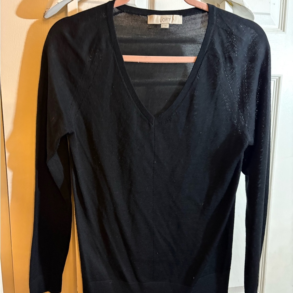 LOFT Classic wool blend Black V-Neck Sweater
